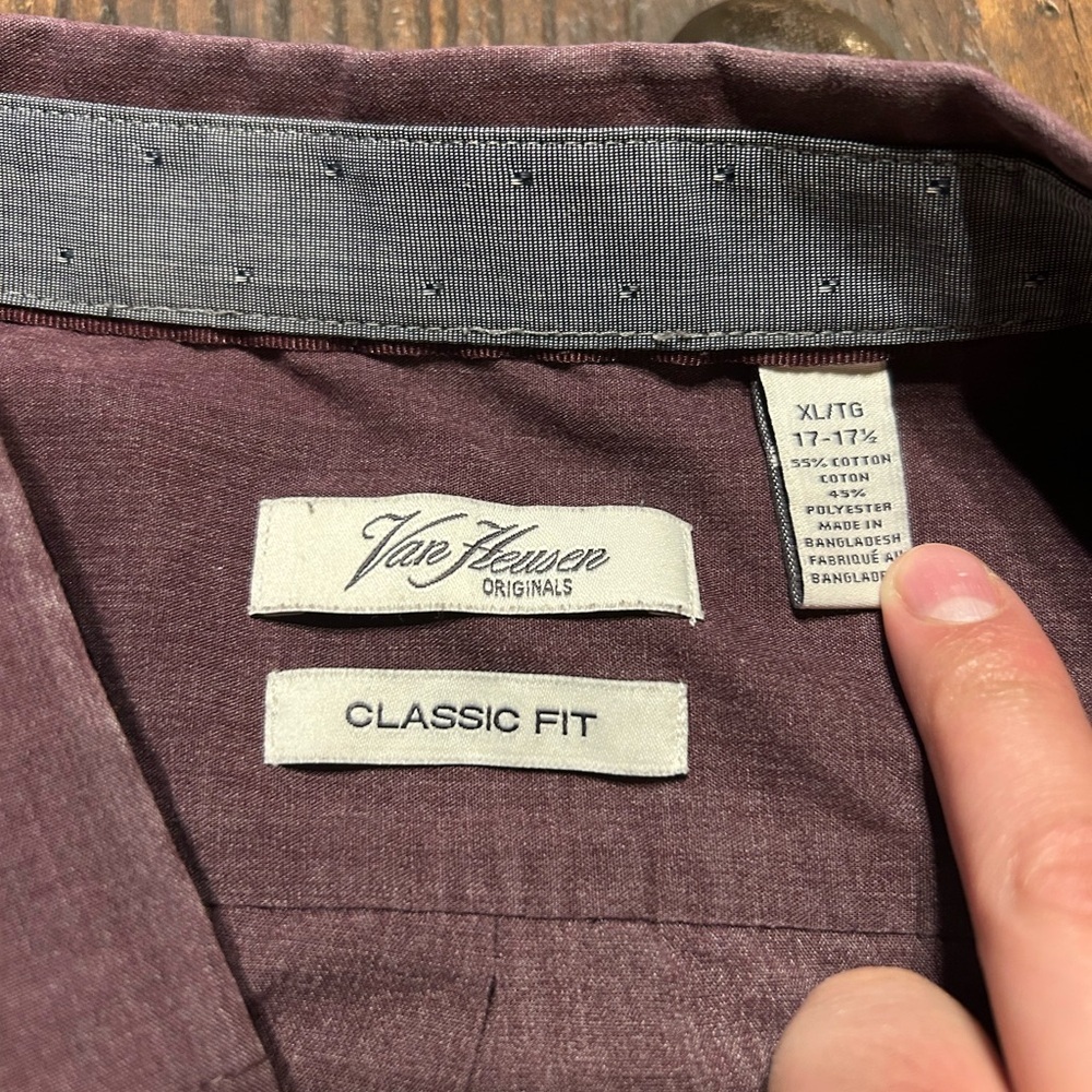 Van Heusen Men's Casual Plum Button-Down Shirt - Picture 3 of 3